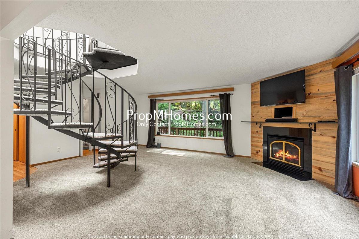 Rare Home Find - Forest Setting Right Outside of Sherwood! property image