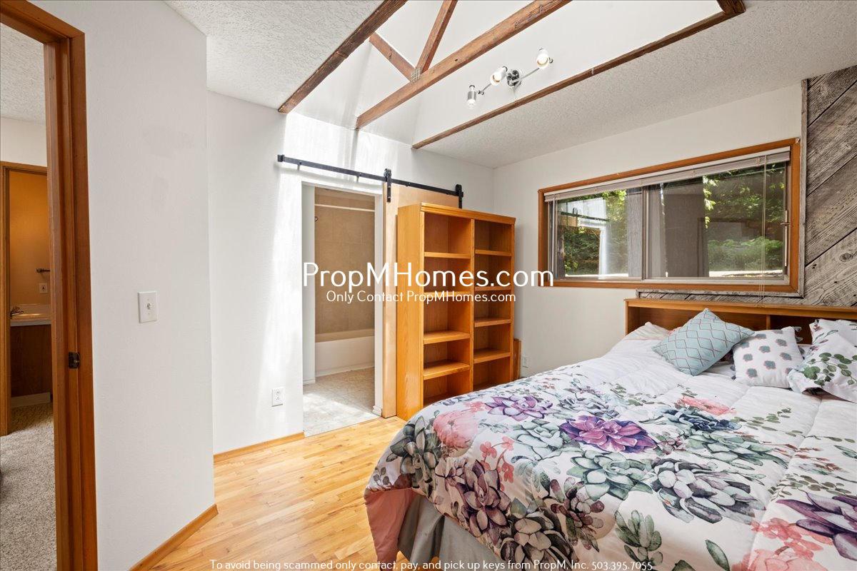 Rare Home Find - Forest Setting Right Outside of Sherwood! property image