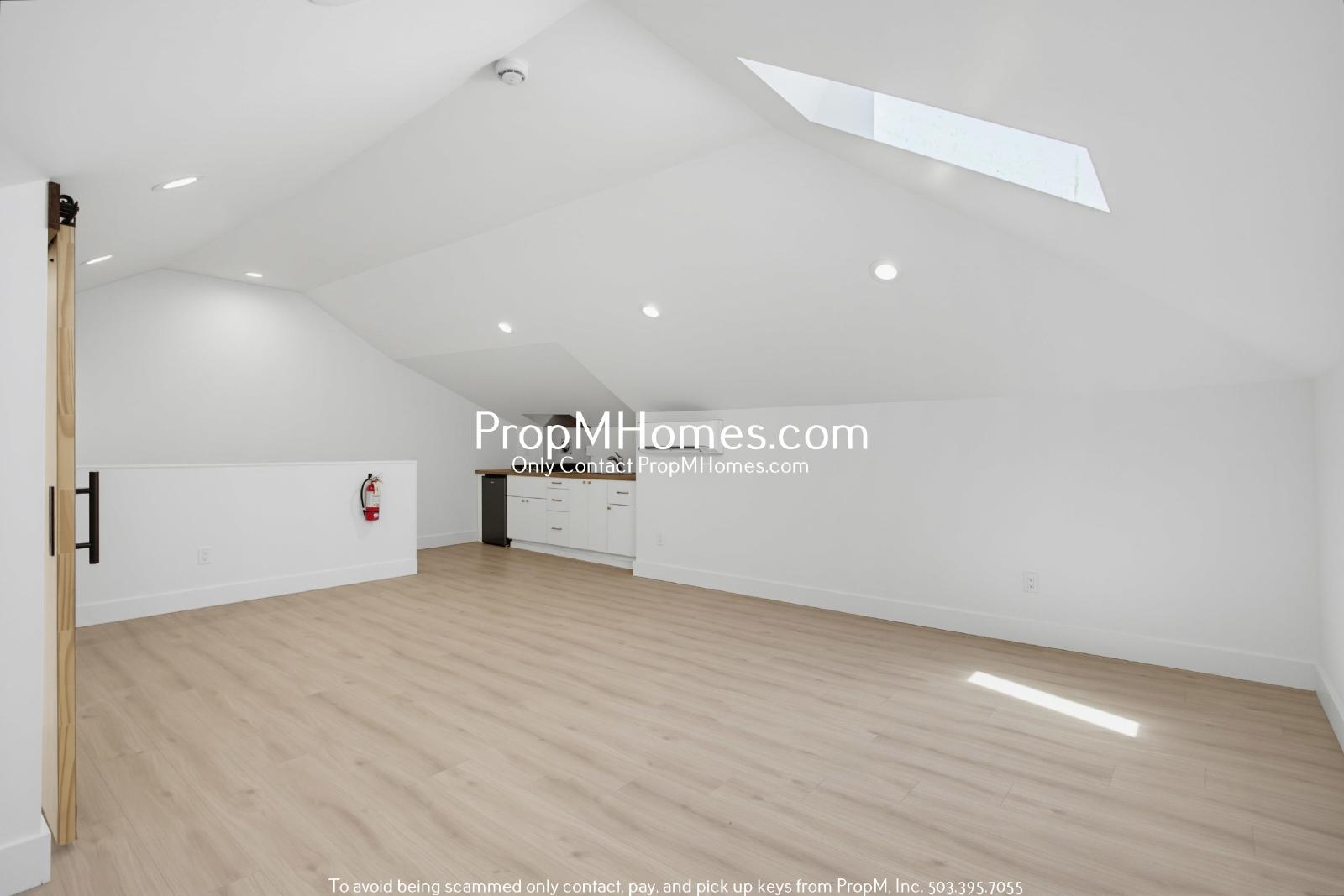 Updated Top Floor Studio Unit! property image