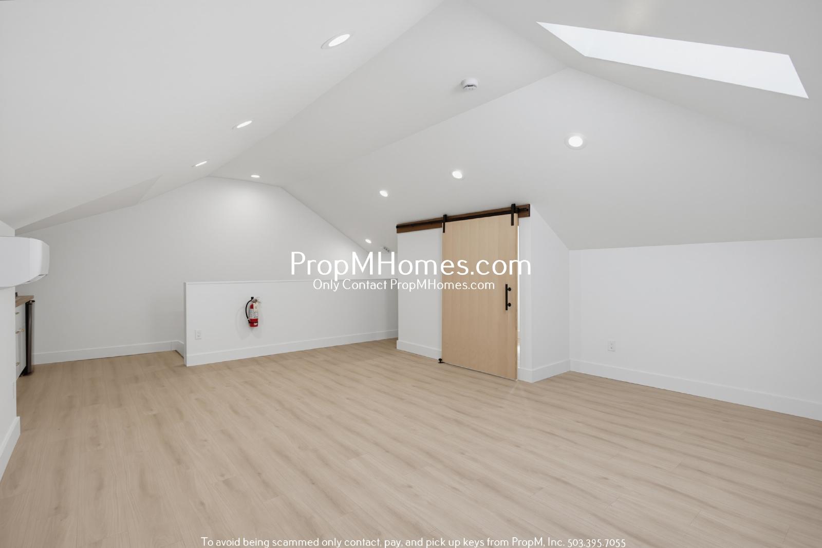Updated Top Floor Studio Unit! property image