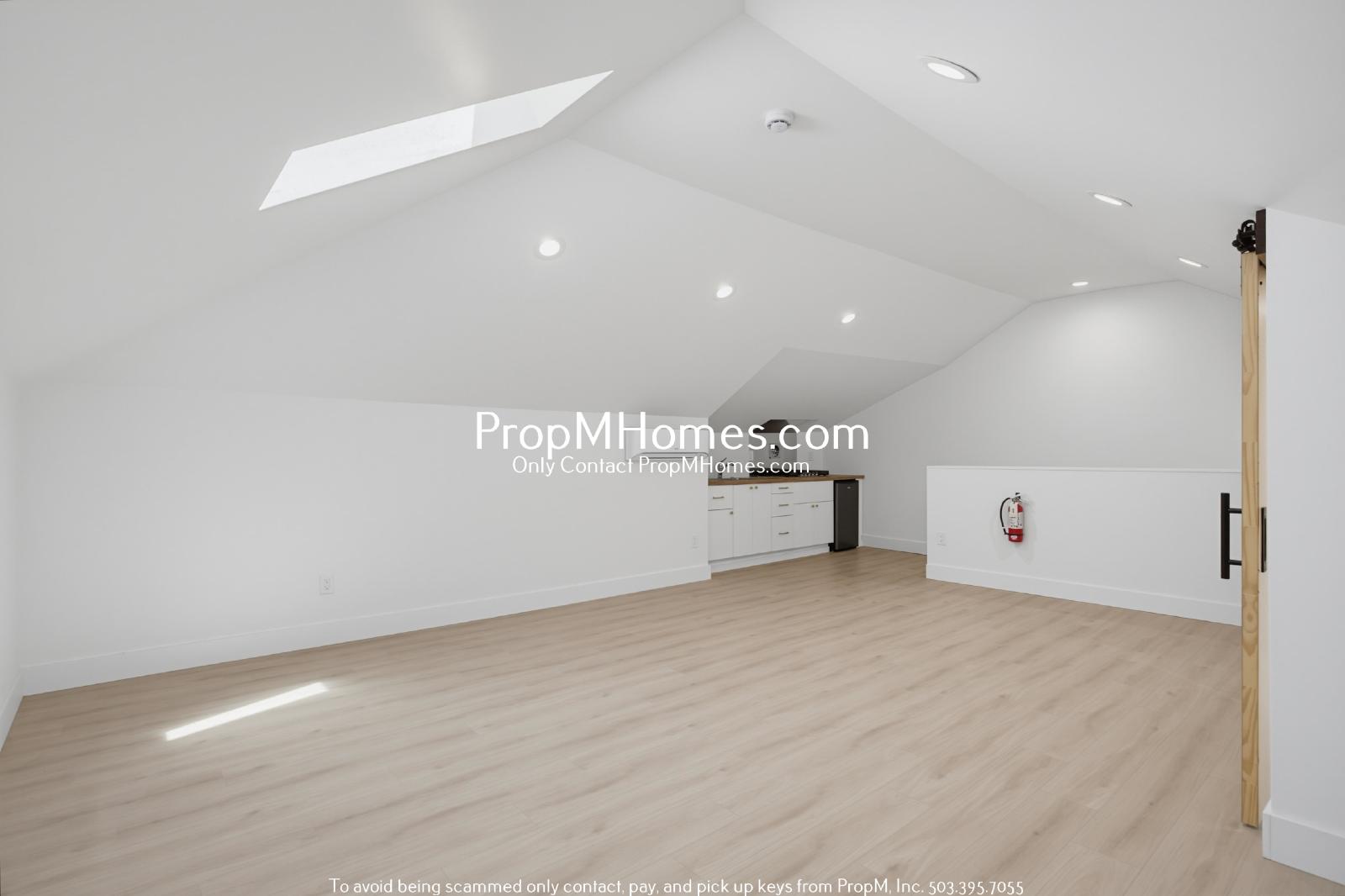 Updated Top Floor Studio Unit! property image