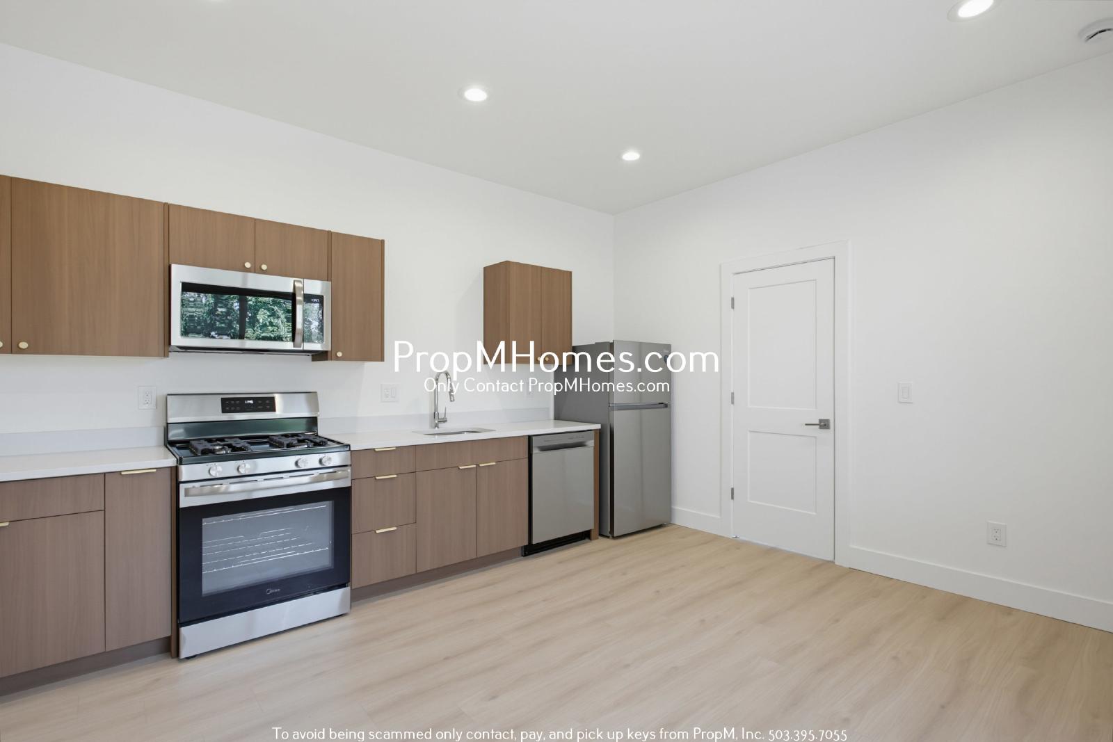 Updated Second Floor One Bedroom Unit! property image