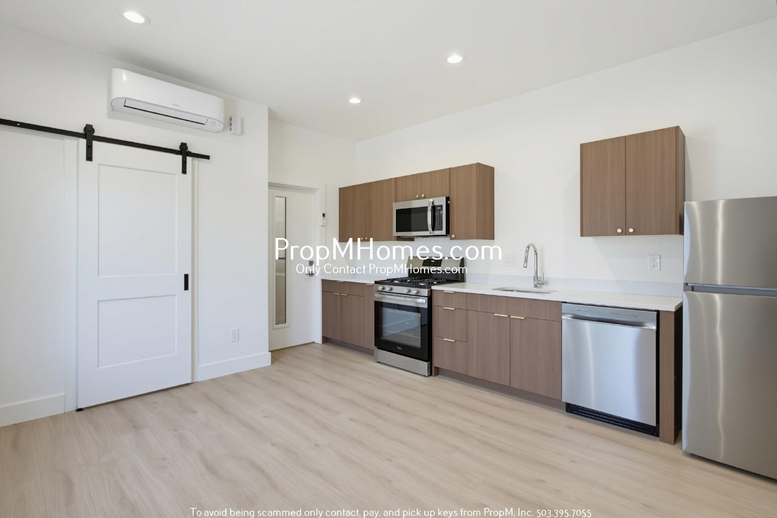 Updated Second Floor One Bedroom Unit! property image