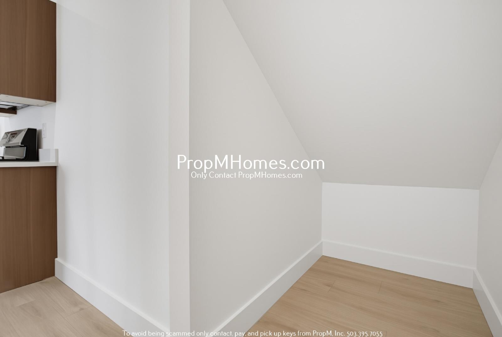 Updated Ground Floor One Bedroom Unit! property image