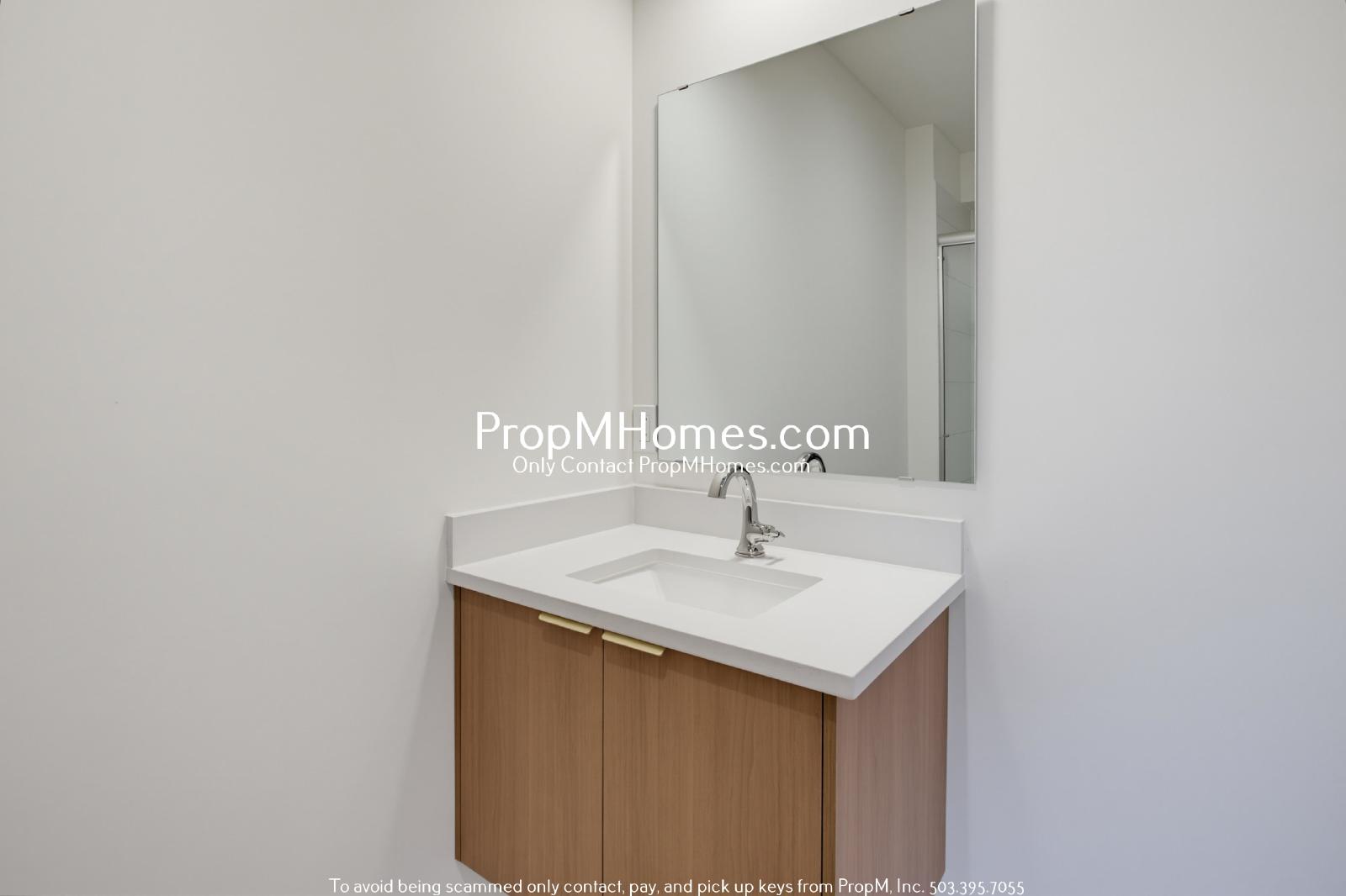 Updated Ground Floor One Bedroom Unit! property image