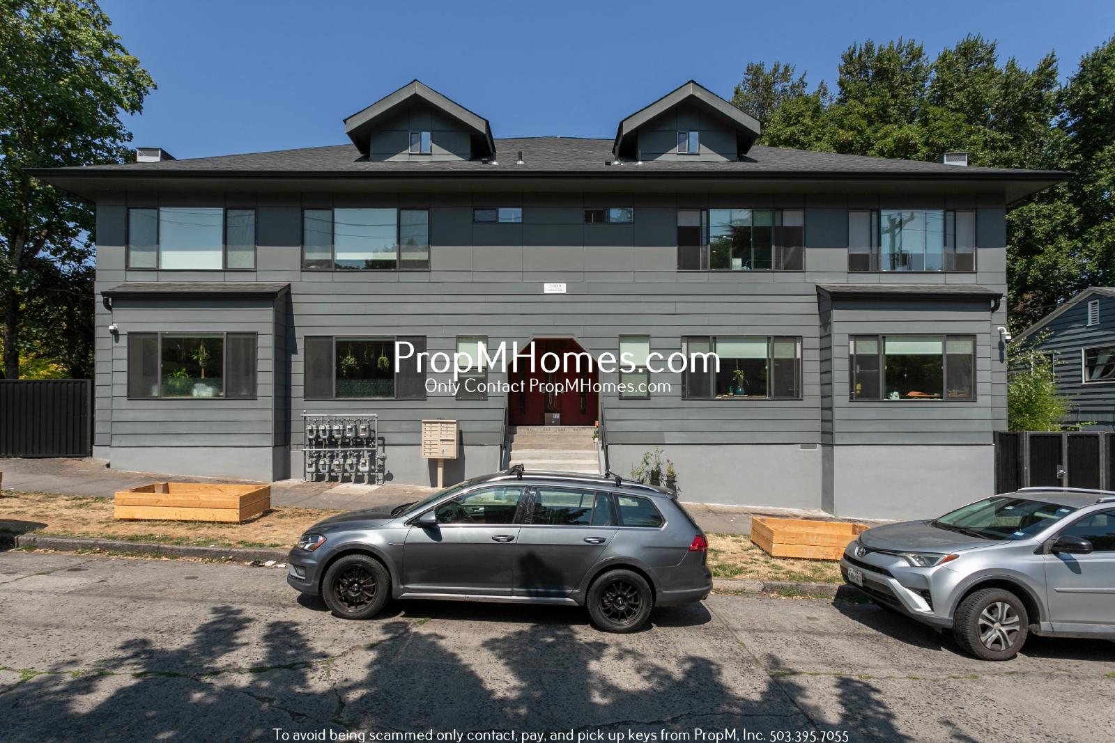 Updated Top Floor Studio Unit! property image