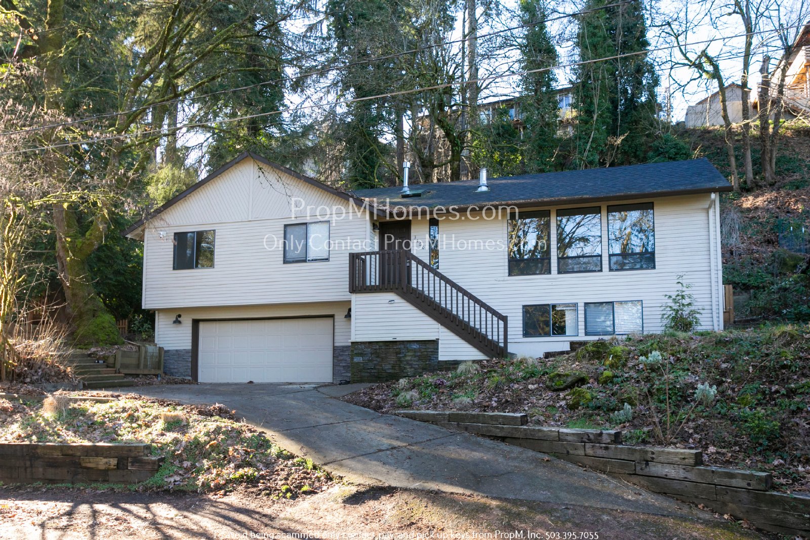 Stunning Five-Bedroom Rental in Milwaukie, Oregon: Your Perfect Home Awaits! property image