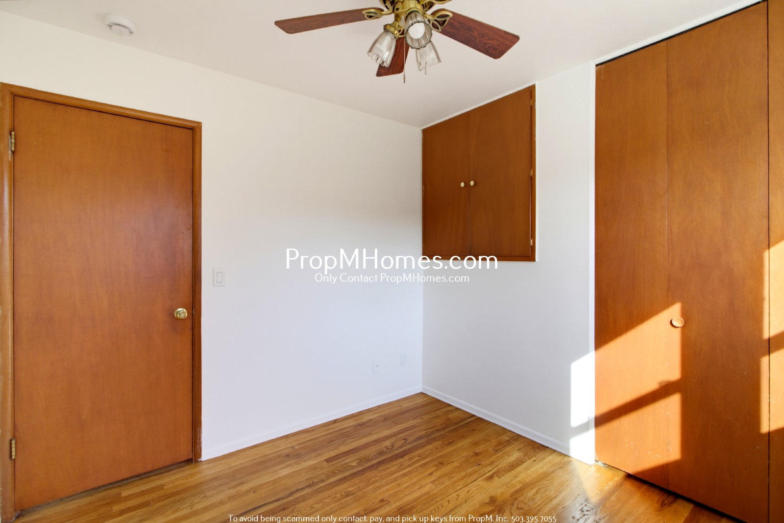Lovely 3 Bedroom Gresham Home with Fireplace, Deck & Fenced Yard property image