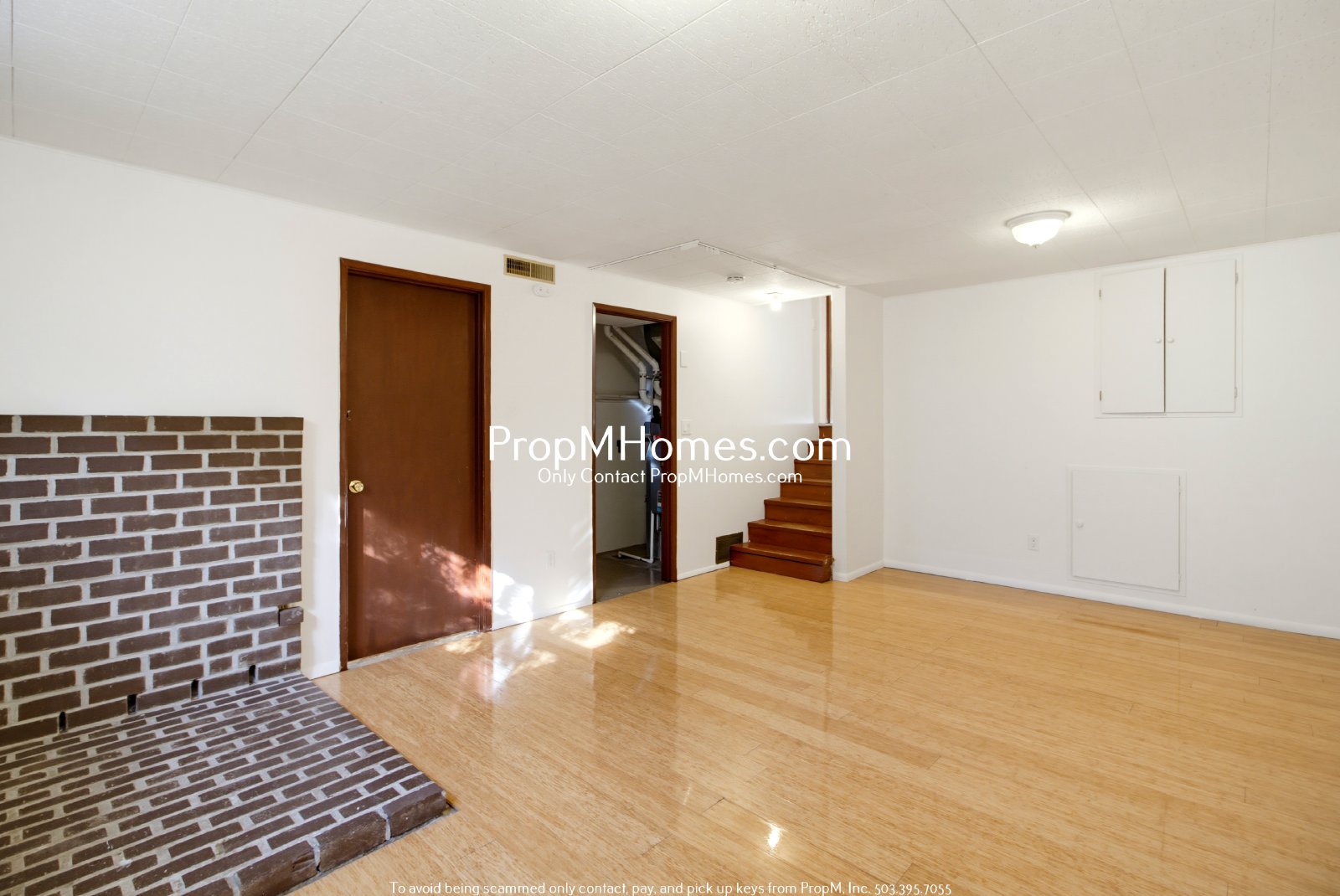 Lovely 3 Bedroom Gresham Home with Fireplace, Deck & Fenced Yard property image