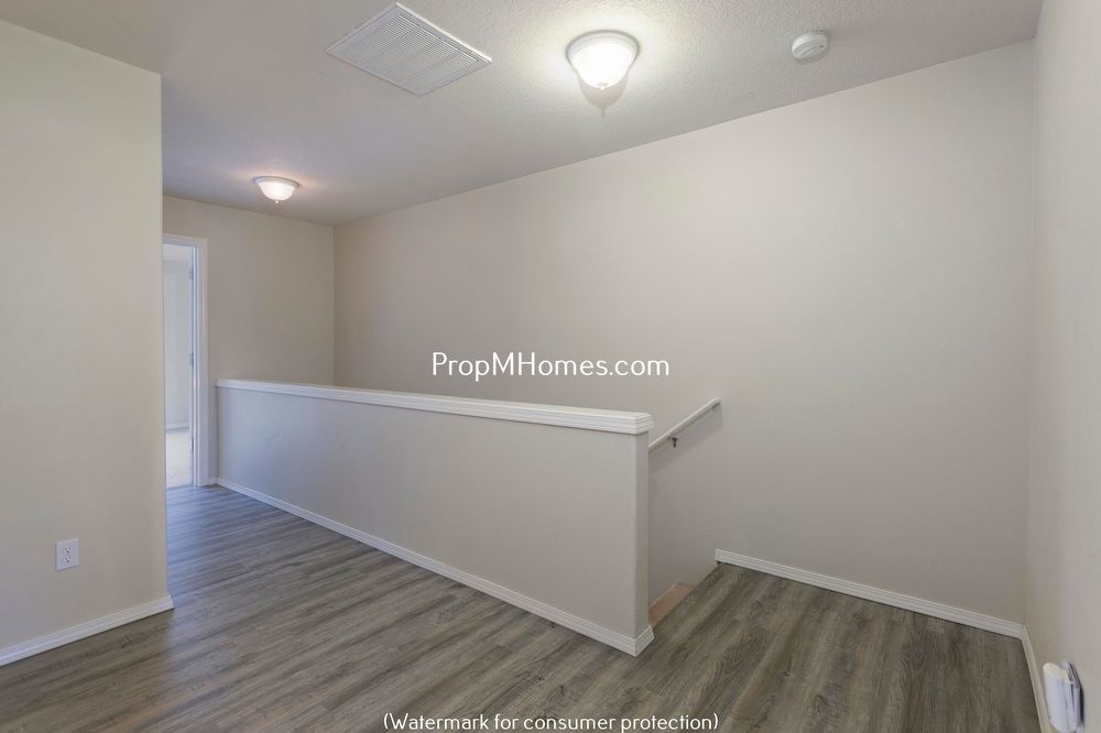 Great Farmington Townhouse in Quaint Little Neighborhood! property image