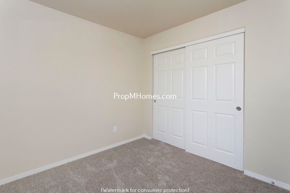 Great Farmington Townhouse in Quaint Little Neighborhood! property image