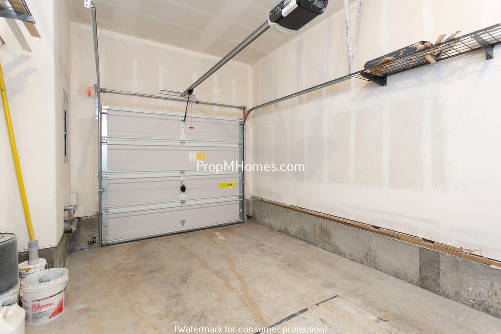 Great Farmington Townhouse in Quaint Little Neighborhood! property image