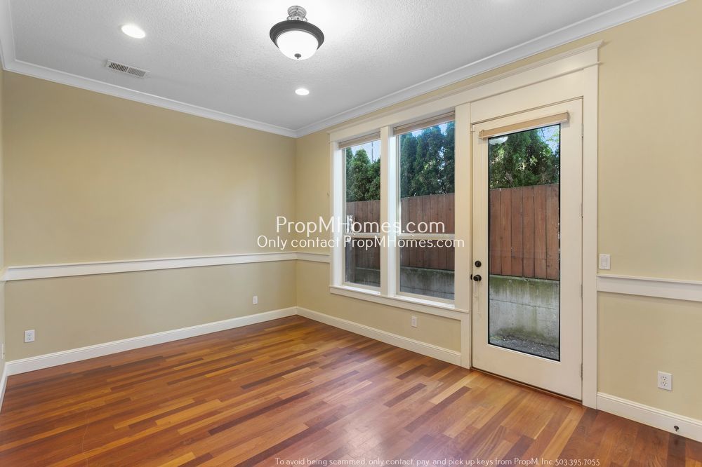 Luxury Two Bedroom Townhome in N Portland! property image