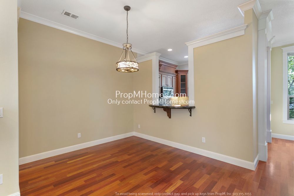 Luxury Two Bedroom Townhome in N Portland! property image