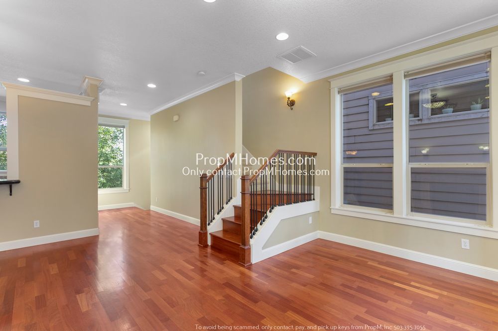 Luxury Two Bedroom Townhome in N Portland! property image