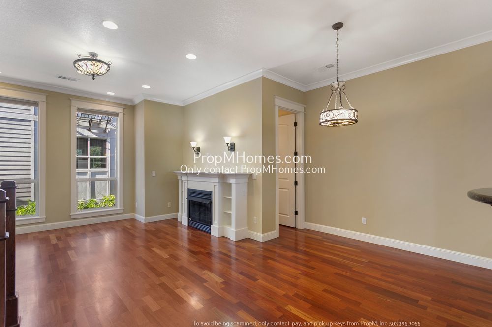 Luxury Two Bedroom Townhome in N Portland! property image