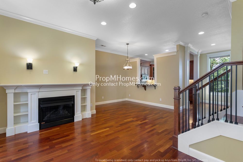 Luxury Two Bedroom Townhome in N Portland! property image