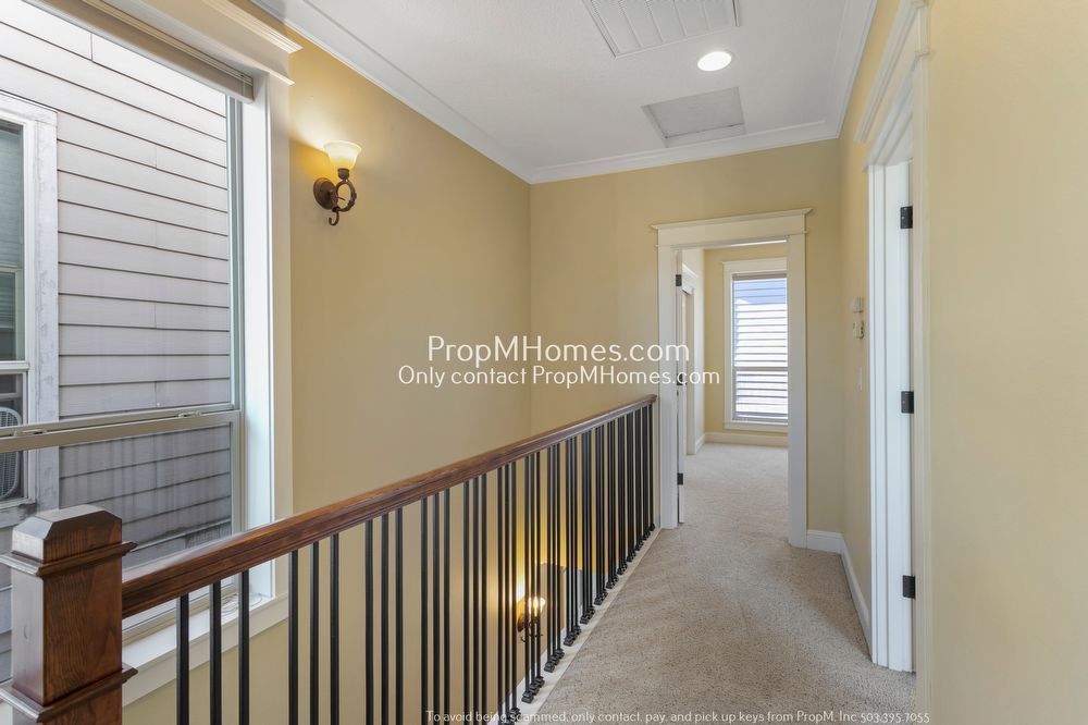 Luxury Two Bedroom Townhome in N Portland! property image