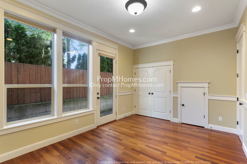 Luxury Two Bedroom Townhome in N Portland! property image