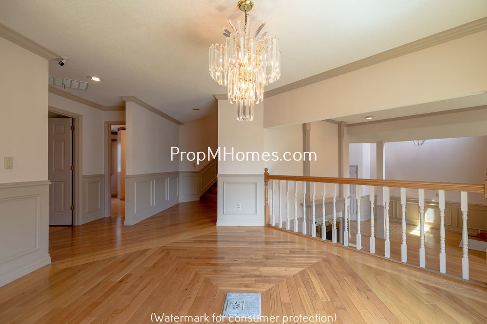 Discover Tranquil Living in Northwest Heights! property image