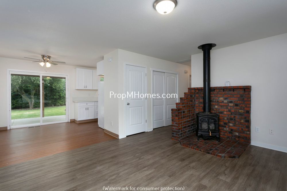 Beautiful Beaverton Ranch-Style Three Bedroom Home! property image