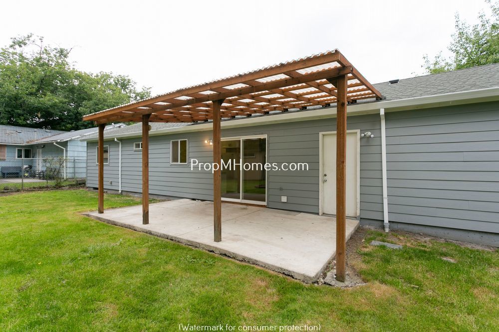 Beautiful Beaverton Ranch-Style Three Bedroom Home! property image
