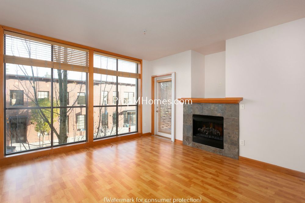 Light Filled One Bedroom Condo In Gresham! property image