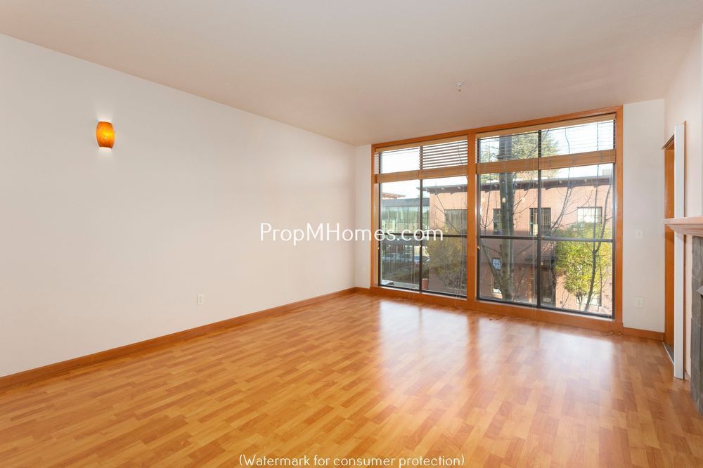 Light Filled One Bedroom Condo In Gresham! property image