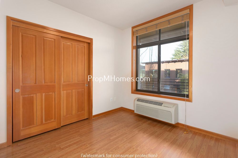 Light Filled One Bedroom Condo In Gresham! property image