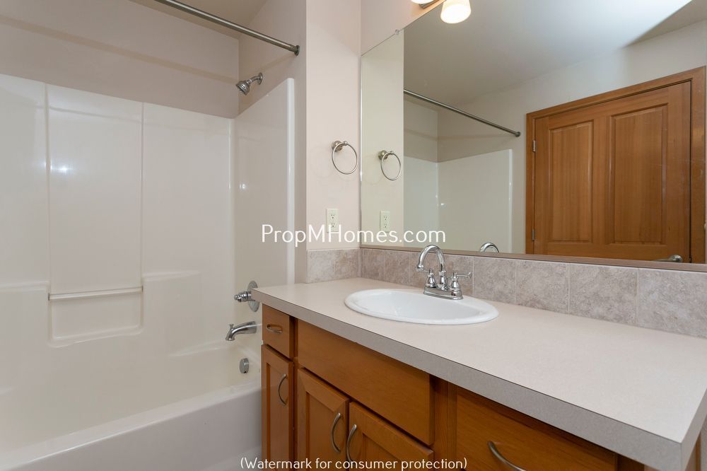 Light Filled One Bedroom Condo In Gresham! property image