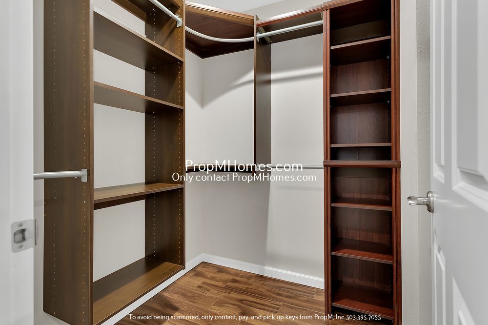 Walking Distance To Nike - Updated Three Bedroom Single Level! property image