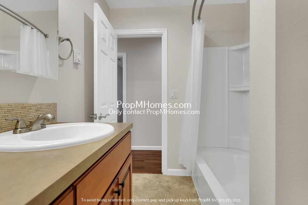 Walking Distance To Nike - Updated Three Bedroom Single Level! property image