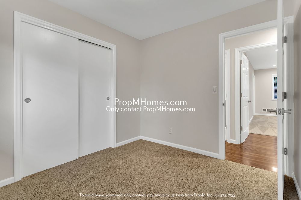 Walking Distance To Nike - Updated Three Bedroom Single Level! property image