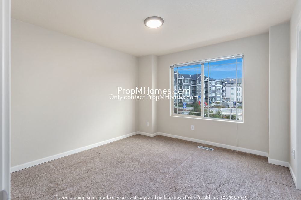 Gorgeous Two Bedroom Townhome In Sherwood! property image