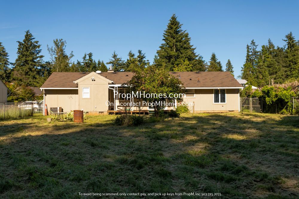 Charming Oregon City Home on 1/2 Acre - Fully Fenced Yard! property image