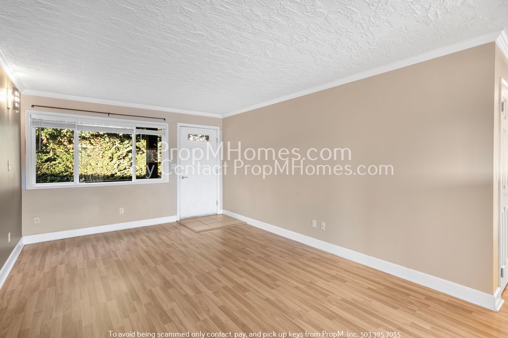 SW Portland Two Bedroom Condo In The Heart Of Burlingame! property image