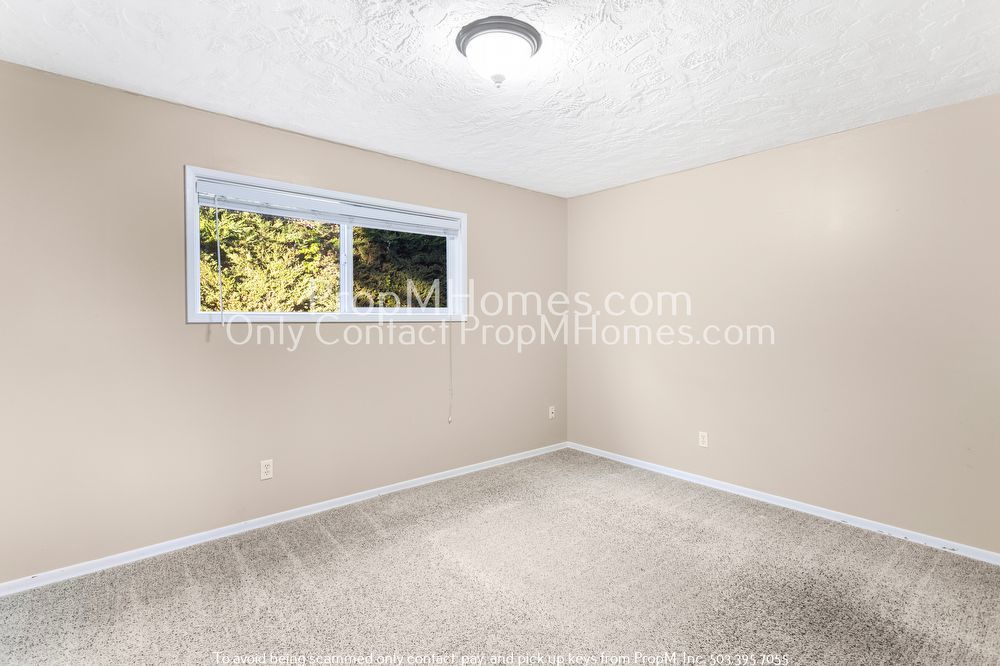 SW Portland Two Bedroom Condo In The Heart Of Burlingame! property image