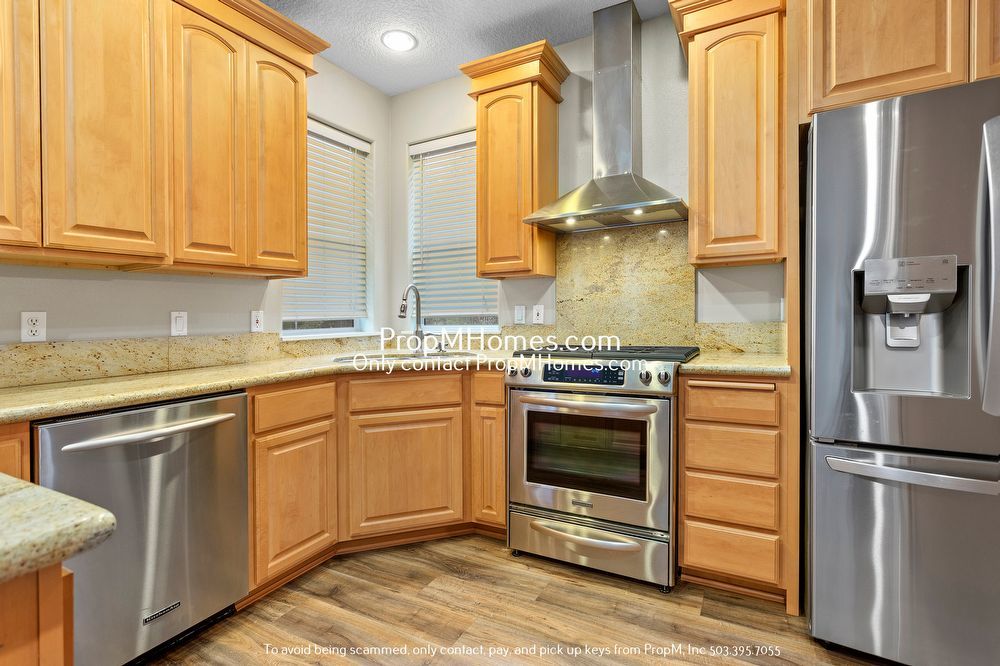 Spacious Five Bedroom Home in Progress Ridge! property image