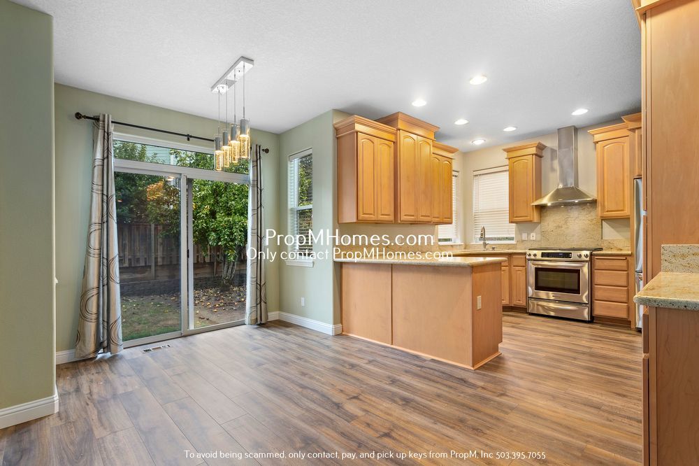 Spacious Five Bedroom Home in Progress Ridge! property image