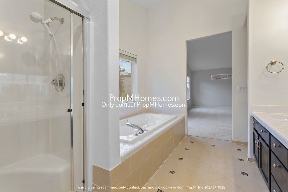 Spacious Five Bedroom Home in Progress Ridge! property image