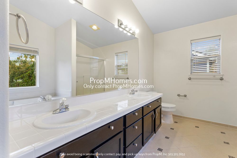 Spacious Five Bedroom Home in Progress Ridge! property image