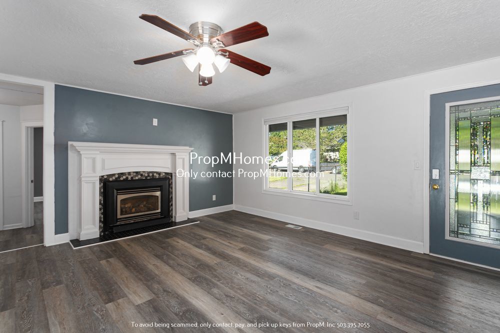 Charming Oregon City Home on 1/2 Acre - Fully Fenced Yard! property image