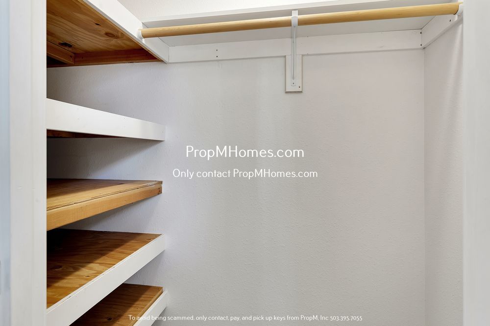 Charming 2-Bedroom in the Sunset Neighborhood of West Linn! property image