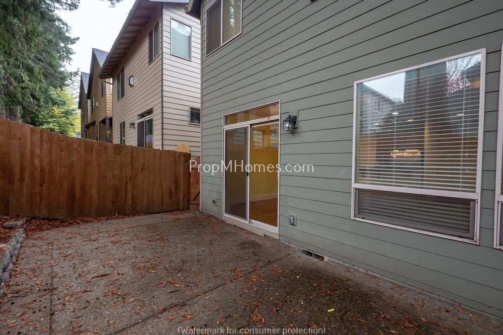 Beautiful Open Concept Three Bedroom Home In Bethany! property image